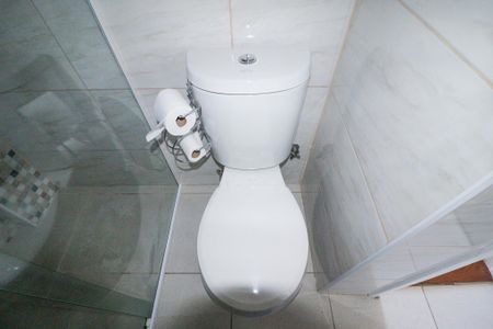 Apartamento à venda com 81m², 3 quartos e 1 vaga Apartamento à venda com 81m², 3 quartos e 1 vagaBanheiro Social