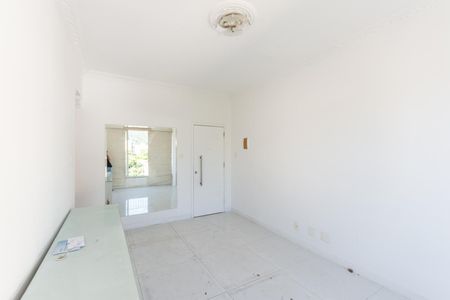 Apartamento à venda com 80m², 2 quartos e sem vagaSala