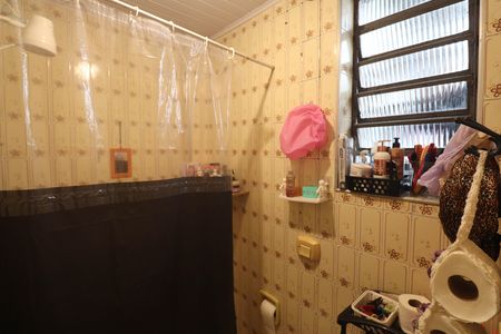 Casa à venda com 120m², 6 quartos e 1 vaga Casa à venda com 120m², 6 quartos e 1 vagaBanheiro casa 3