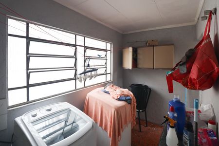Casa à venda com 120m², 6 quartos e 1 vaga Casa à venda com 120m², 6 quartos e 1 vagaÁrea de Serviço casa 2