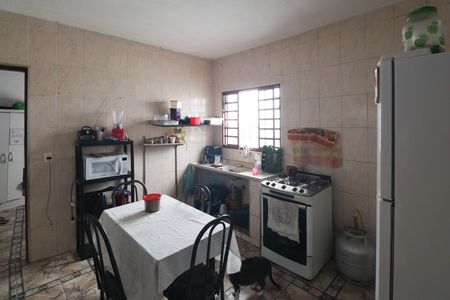 Casa à venda com 120m², 6 quartos e 1 vaga Casa à venda com 120m², 6 quartos e 1 vagaCozinha casa 4