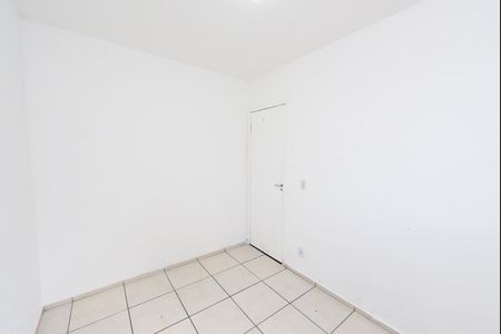 Quarto 1 de apartamento para alugar com 2 quartos, 45m² em Olaria, Contagem