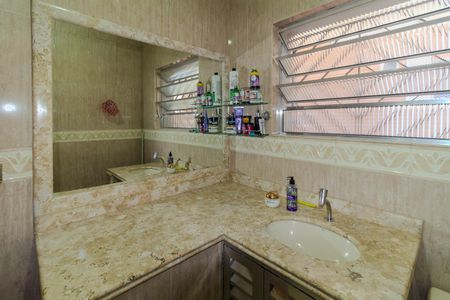 Casa para alugar com 280m², 4 quartos e 2 vagasBanheiro da Suíte 1