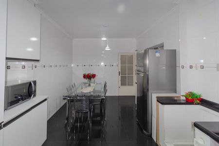 Casa para alugar com 280m², 4 quartos e 2 vagasCozinha