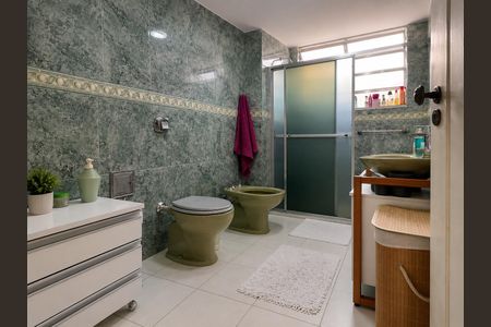 Apartamento à venda com 100m², 2 quartos e sem vaga Apartamento à venda com 100m², 2 quartos e sem vagaBanheiro