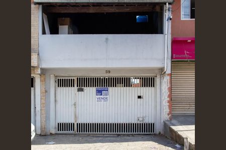 Fachada de casa à venda com 3 quartos, 100m² em Parque Primavera, São Paulo