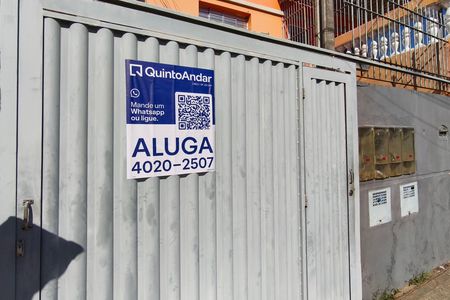 Casa para alugar com 50m², 1 quarto e sem vaga Casa para alugar com 50m², 1 quarto e sem vagaPLACA INSTALADA NA FACHADA