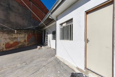 Casa para alugar com 50m², 1 quarto e sem vaga Casa para alugar com 50m², 1 quarto e sem vagaQuintal