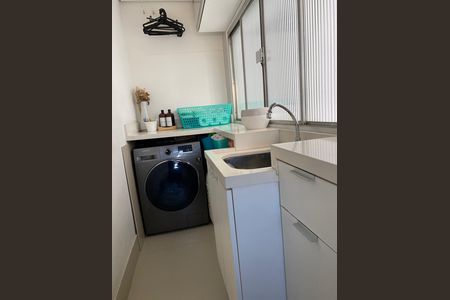Apartamento à venda com 84m², 2 quartos e 1 vaga Apartamento à venda com 84m², 2 quartos e 1 vagaÁrea de serviço