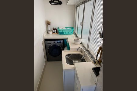 Apartamento à venda com 84m², 2 quartos e 1 vaga Apartamento à venda com 84m², 2 quartos e 1 vagaÁrea de serviço