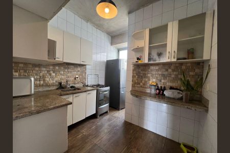 Apartamento à venda com 75m², 2 quartos e 2 vagas Apartamento à venda com 75m², 2 quartos e 2 vagasCozinha