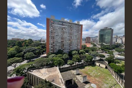 Apartamento à venda com 75m², 2 quartos e 2 vagas Apartamento à venda com 75m², 2 quartos e 2 vagasVista