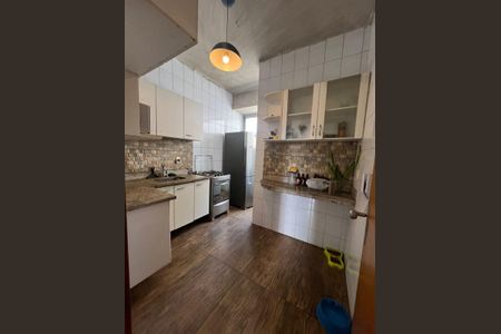 Apartamento à venda com 75m², 2 quartos e 2 vagas Apartamento à venda com 75m², 2 quartos e 2 vagasCozinha