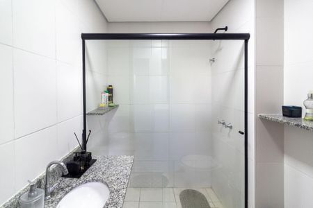 Banheiro de apartamento à venda com 3 quartos, 53m² em Jurubatuba, São Paulo