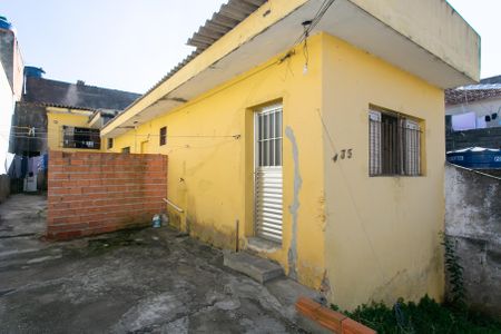 Casa à venda com 60m², 2 quartos e 2 vagasÁrea Externa - Quintal 