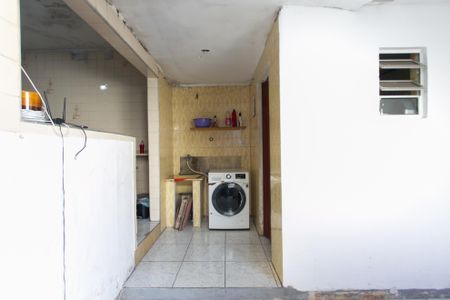 Casa à venda com 60m², 2 quartos e 2 vagasÁrea de Serviço 