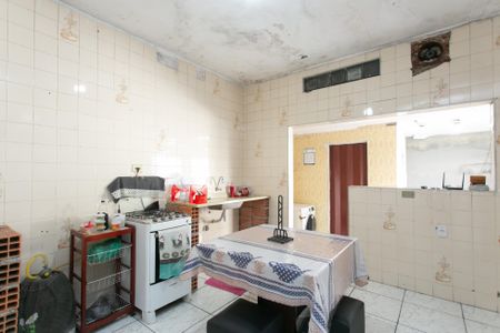 Casa à venda com 60m², 2 quartos e 2 vagasCozinha 1 