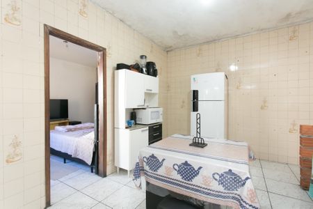Casa à venda com 60m², 2 quartos e 2 vagasCozinha 1 