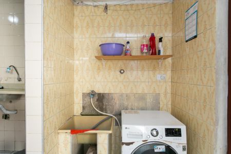 Casa à venda com 60m², 2 quartos e 2 vagasÁrea de Serviço 