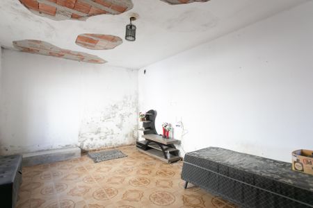 Casa à venda com 60m², 2 quartos e 2 vagasQuarto 2