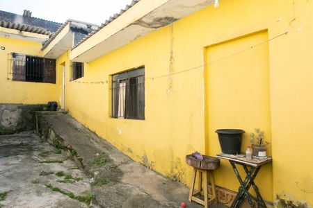 Casa à venda com 60m², 2 quartos e 2 vagasÁrea Externa - Quintal 