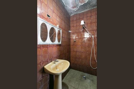 Casa à venda com 60m², 2 quartos e 2 vagasBanheiro 1 