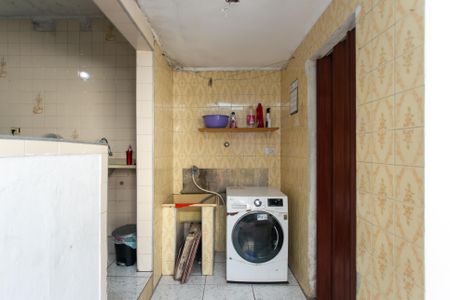 Casa à venda com 60m², 2 quartos e 2 vagasÁrea de Serviço 