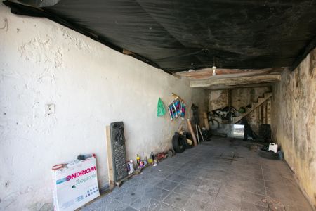 Casa à venda com 60m², 2 quartos e 2 vagasGaragem 