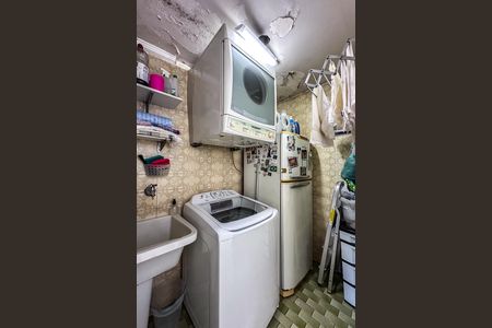 Casa à venda com 250m², 3 quartos e 2 vagasÁrea de Serviço