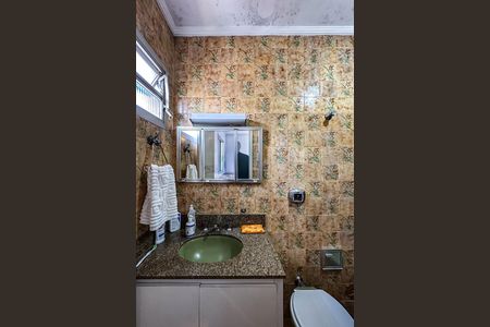 Casa à venda com 250m², 3 quartos e 2 vagasBanheiro da Suíte