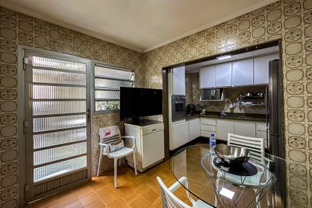 Casa à venda com 250m², 3 quartos e 2 vagasCozinha