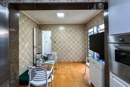 Casa à venda com 250m², 3 quartos e 2 vagasCozinha