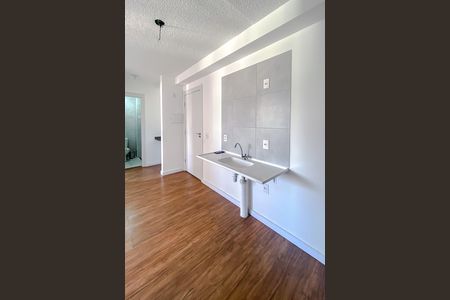Apartamento para alugar com 34m², 2 quartos e sem vaga Apartamento para alugar com 34m², 2 quartos e sem vagaCozinha e Área de Serviço
