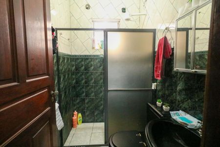 Banheiro Social de casa à venda com 4 quartos, 265m² em Santa Amelia, Diadema