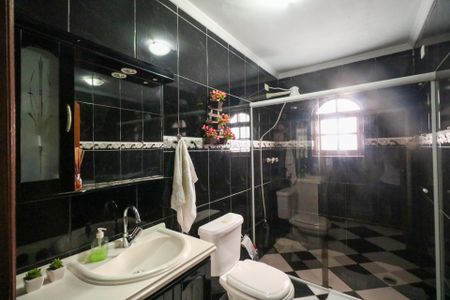 Casa à venda com 265m², 4 quartos e 2 vagas Casa à venda com 265m², 4 quartos e 2 vagasBanheiro Social 2