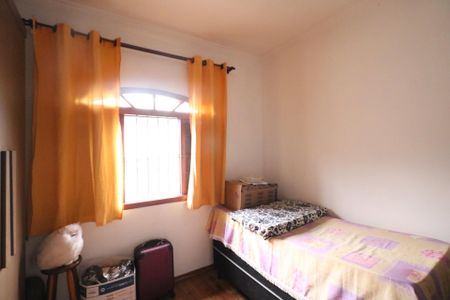 Casa à venda com 265m², 4 quartos e 2 vagas Casa à venda com 265m², 4 quartos e 2 vagasQuarto 2