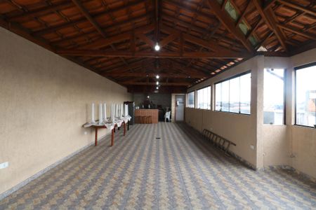 Casa à venda com 265m², 4 quartos e 2 vagas Casa à venda com 265m², 4 quartos e 2 vagasTerraço