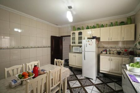 Casa à venda com 265m², 4 quartos e 2 vagas Casa à venda com 265m², 4 quartos e 2 vagasCozinha