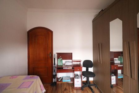 Casa à venda com 265m², 4 quartos e 2 vagas Casa à venda com 265m², 4 quartos e 2 vagasQuarto 2