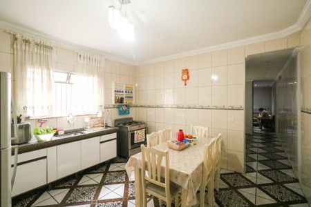 Casa à venda com 265m², 4 quartos e 2 vagas Casa à venda com 265m², 4 quartos e 2 vagasCozinha