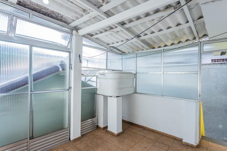 Casa à venda com 134m², 3 quartos e 4 vagas Casa à venda com 134m², 3 quartos e 4 vagasÁrea de Serviço