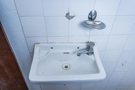 Casa à venda com 134m², 3 quartos e 4 vagas Casa à venda com 134m², 3 quartos e 4 vagasEdícula
