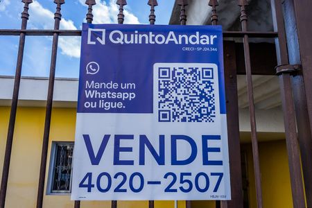 Casa à venda com 134m², 3 quartos e 4 vagas Casa à venda com 134m², 3 quartos e 4 vagasPlaca
