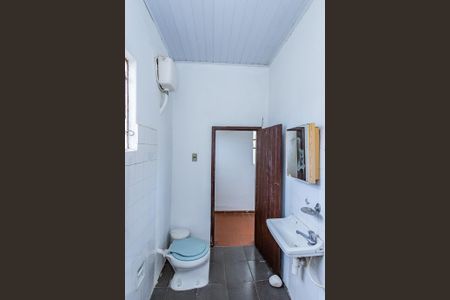 Casa à venda com 134m², 3 quartos e 4 vagas Casa à venda com 134m², 3 quartos e 4 vagasEdícula