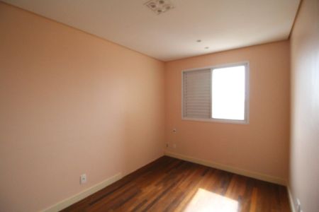 Apartamento à venda com 70m², 2 quartos e 1 vaga Apartamento à venda com 70m², 2 quartos e 1 vagaSuíte