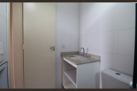Apartamento à venda com 70m², 2 quartos e 1 vaga Apartamento à venda com 70m², 2 quartos e 1 vagaBanheiro da Suíte