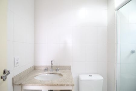 Apartamento à venda com 70m², 2 quartos e 1 vaga Apartamento à venda com 70m², 2 quartos e 1 vagaBanheiro da Suíte