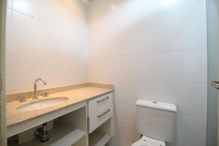 Apartamento à venda com 70m², 2 quartos e 1 vaga Apartamento à venda com 70m², 2 quartos e 1 vagaBanheiro Social