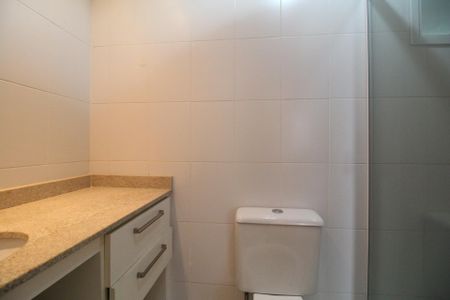 Apartamento à venda com 70m², 2 quartos e 1 vaga Apartamento à venda com 70m², 2 quartos e 1 vagaBanheiro Social