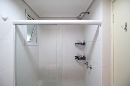 Apartamento à venda com 70m², 2 quartos e 1 vaga Apartamento à venda com 70m², 2 quartos e 1 vagaBanheiro Social